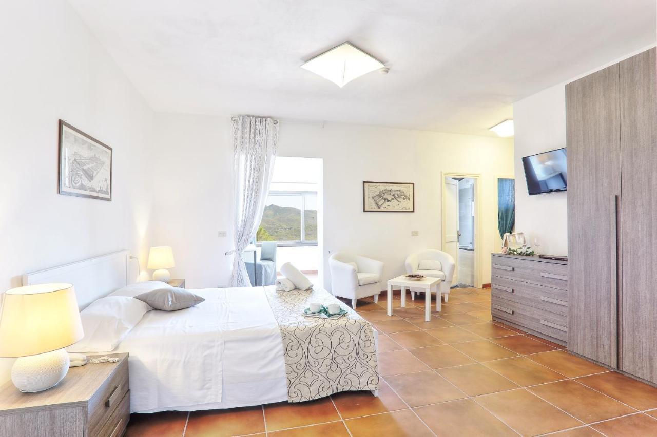 Resort Le Picchiaie Portoferraio Exterior photo
