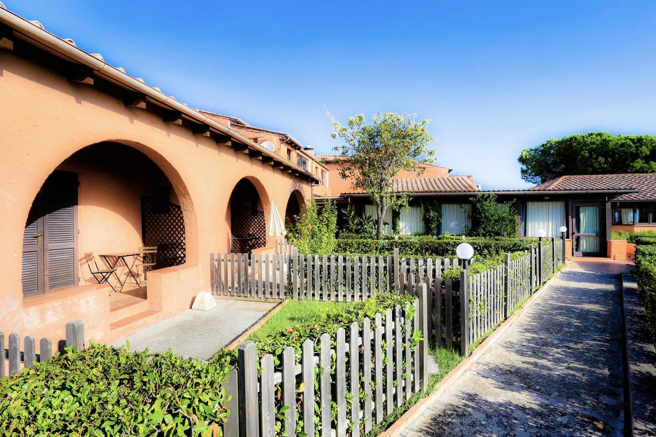 Resort Le Picchiaie Portoferraio Exterior photo